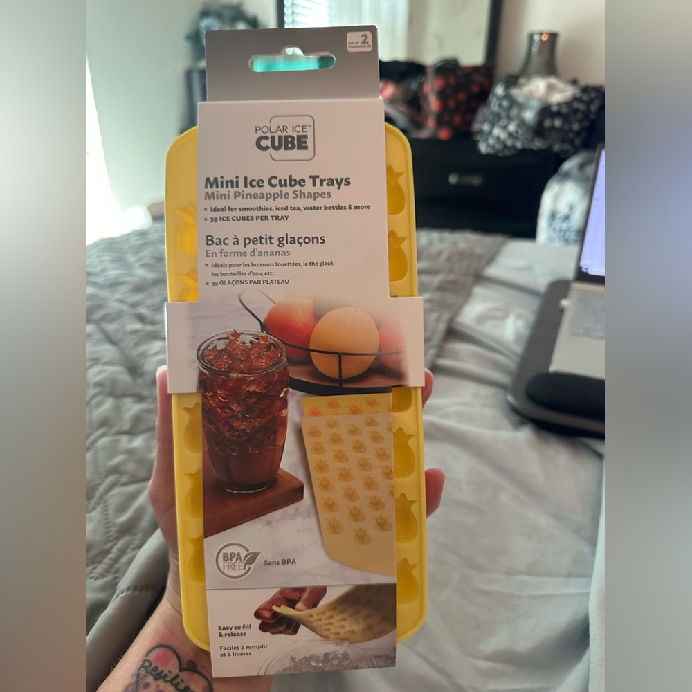 NWT Polar Ice Cube Yellow Mini Pineapple Ice Cube Trays